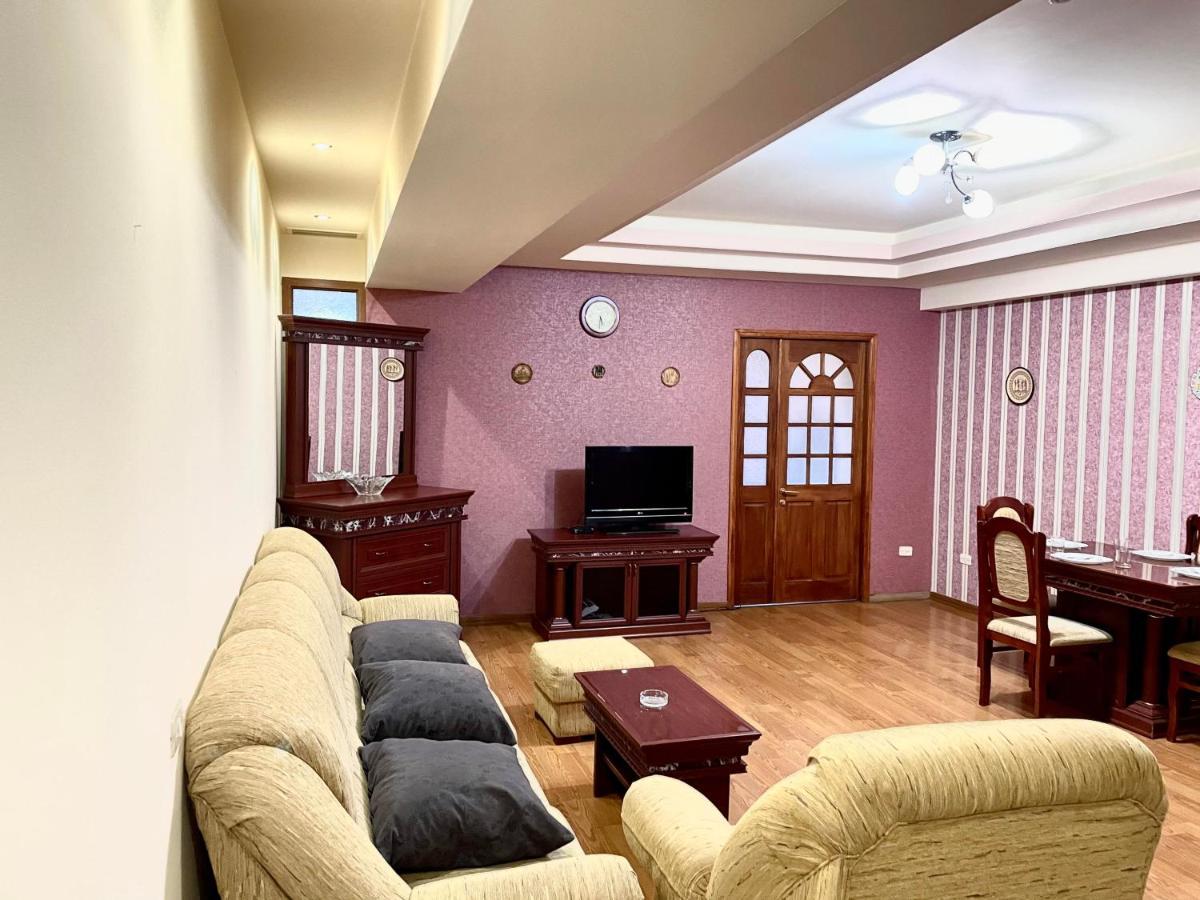 Apartments Emili Yerevan Exterior photo