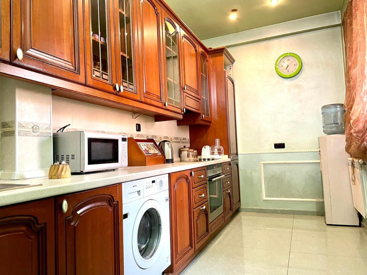 Apartments Emili Yerevan Exterior photo