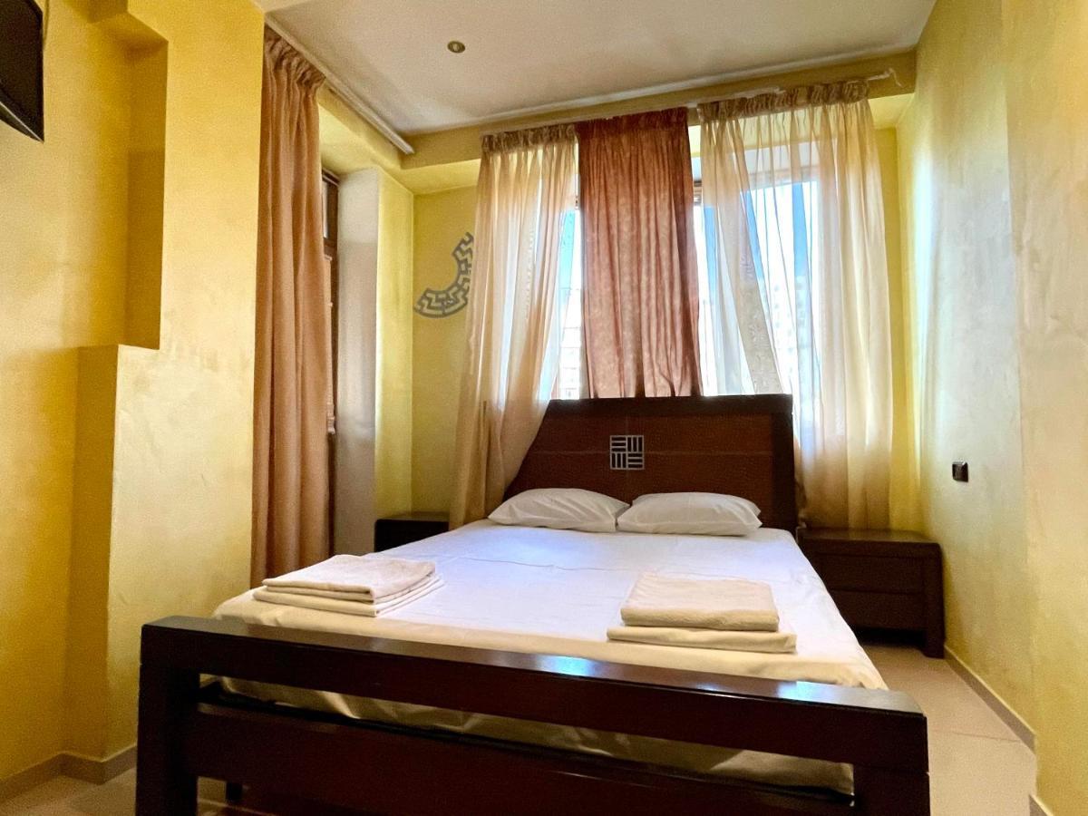 Apartments Emili Yerevan Exterior photo