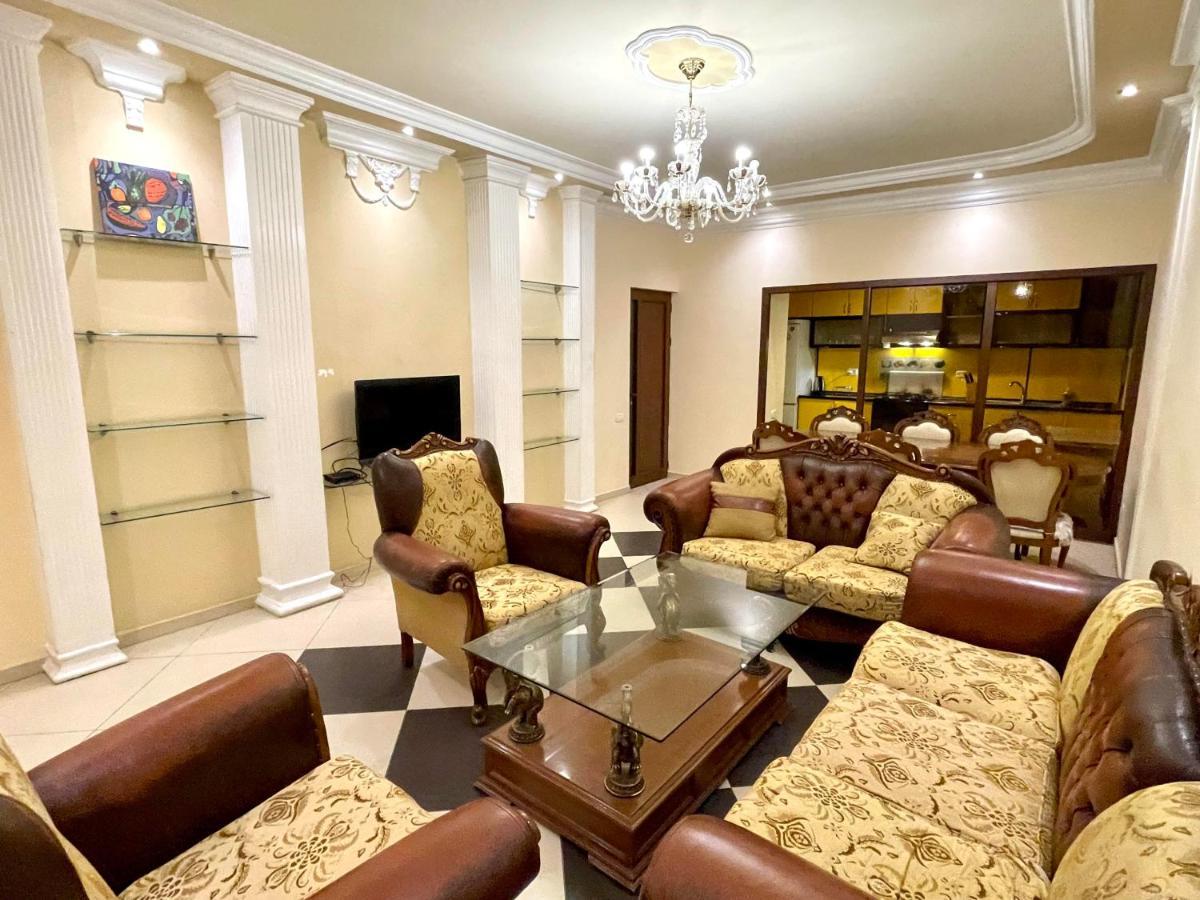 Apartments Emili Yerevan Exterior photo