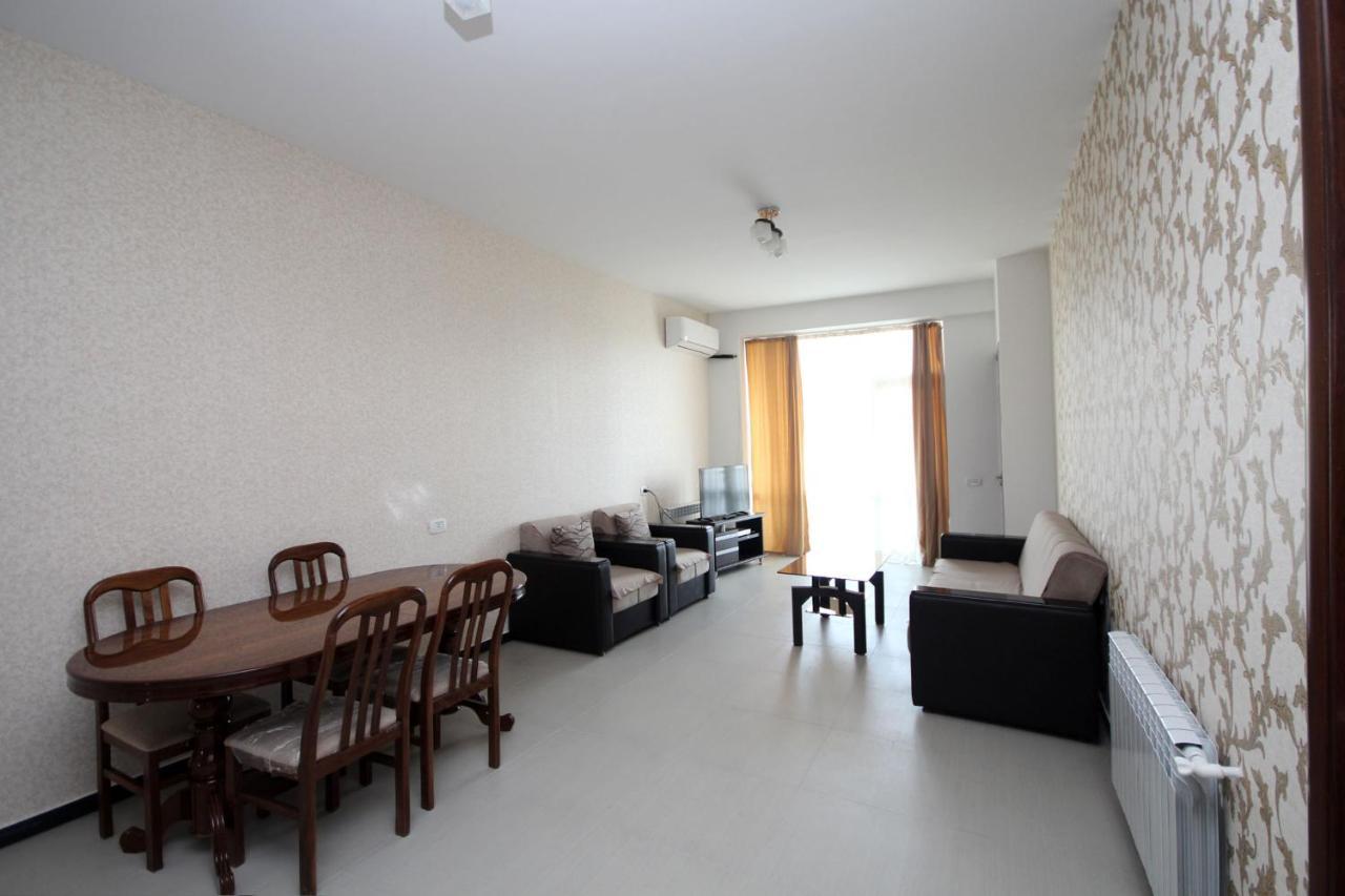 Apartments Emili Yerevan Exterior photo