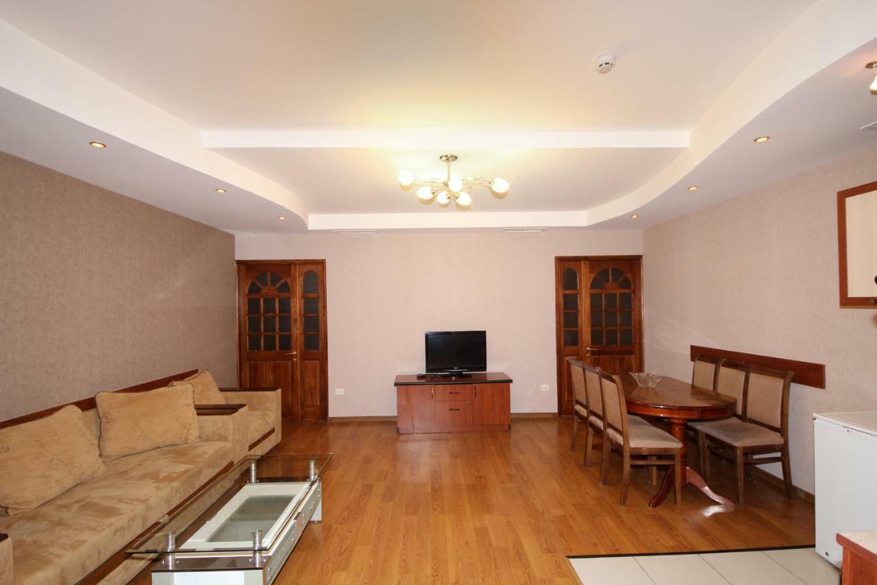 Apartments Emili Yerevan Exterior photo